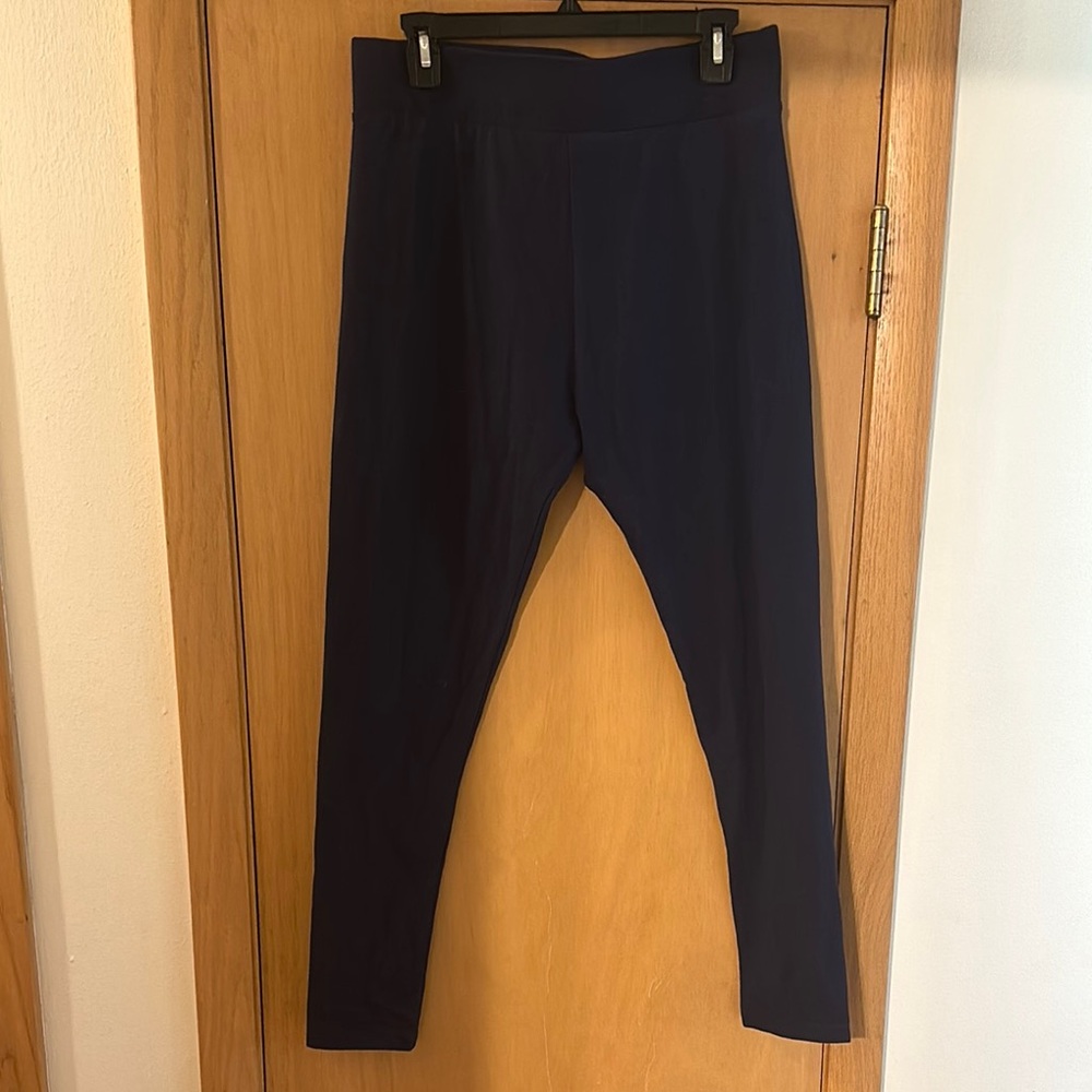 LOGO Layers Lori Goldstein Women’s Knit Leggings Back Pockets Navy Blue Medium
